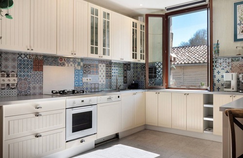 Cazavet House | Au fil des sources – Spacious Village House in Ariège, Pyrenees