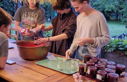 Belval-sous-Chatillon Villa | Au Gré Des Lis: Maison D'hôtes/gîte/table D'hôtes