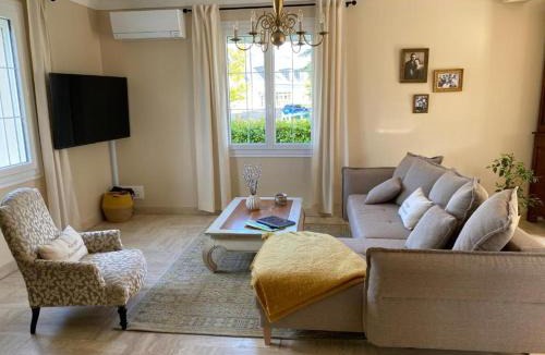 Chateau-la-Valliere House | Au Gré des Souvenirs, gite 4 à 10 pers, clim, jacuzzi, loisirs