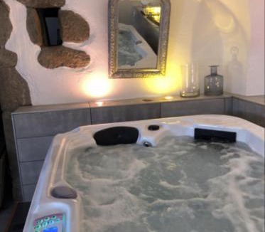 Vernosc-les-Annonay Bed & Breakfast | Au Hangar