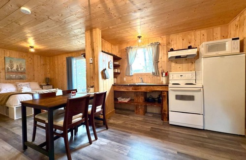 Pohenegamook House | Au lac Pohénégamook, béatitude garantie! cabine#3