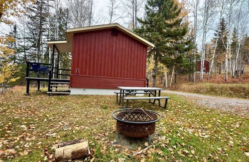 Pohenegamook House | Au lac Pohénégamook, béatitude garantie! cabine#3