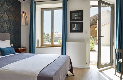 Neuville-de-Poitou House | Au logis de Bellefois