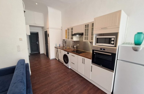La Joliette Apartment | Au Méditerranéen
