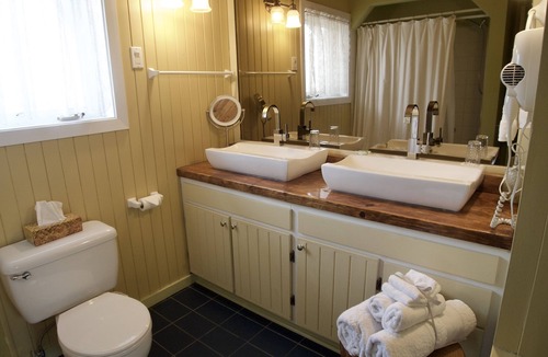 Magog Bed & Breakfast | Au Manoir de la rue Merry