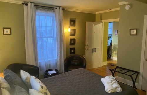 Magog Bed & Breakfast | Au Manoir de la rue Merry