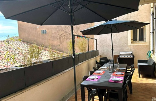 Chateauneuf-de-Gadagne House | Au Micocoulier -