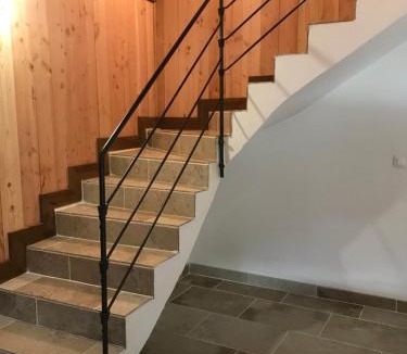 Saint-Pons-la-Calm House | au milieu des bois
