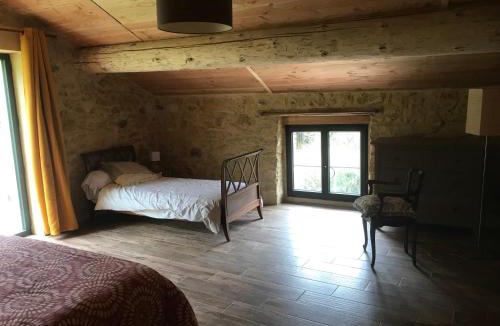 Saint-Pons-la-Calm House | au milieu des bois
