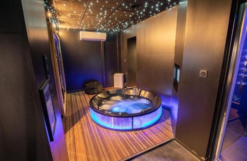 Gravelines Bed & Breakfast | Au Millam'our