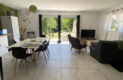 Lompnaz House | Au Moryllon