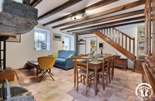 Baille House | Au moulin de faucillon