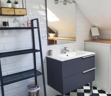 Dourdan House | Au Moulin Ory