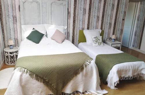 Selles House | Au nid d'hirondelles