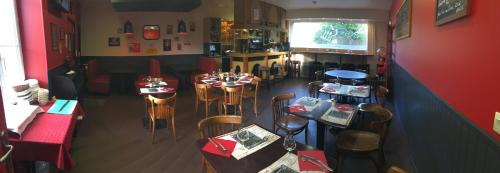 Tinchebray Hotel | Au Père Tranquille