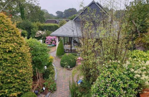 Saint-Sylvestre-de-Cormeilles House | Au p'tit jardin