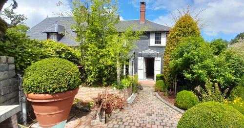 Saint-Sylvestre-de-Cormeilles House | Au p'tit jardin