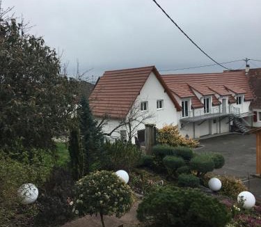 Gunstett Apartment | Au parfum des roses