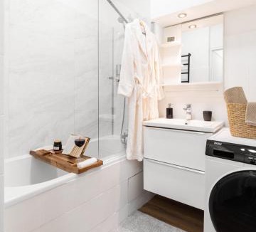 Nantes Centre Apartment | Au Pas de Bouffay, perched nest, medieval quarter