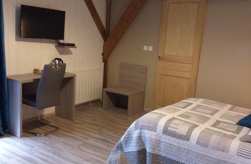 Saint-Martin-du-Frene Bed & Breakfast | Au petit bonheur