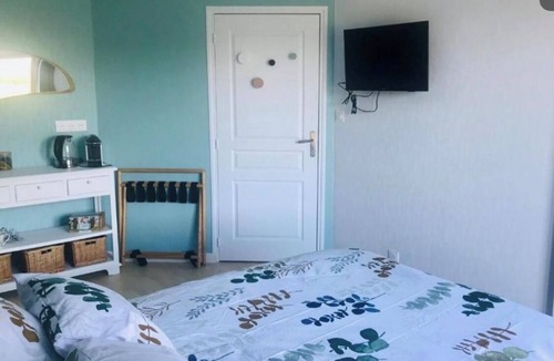 La Chapelle-Caro Bed & Breakfast | Au petit bonheur de Claire et Jo