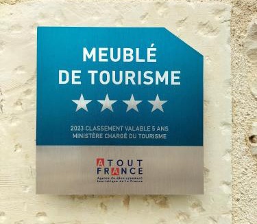 Lorigne House | Au Petit Bonheur de Lorigné