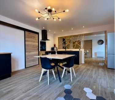Vuillafans Apartment | Au Petit Casino