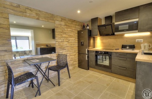 Charnay House | Au Petit Fontainebleau