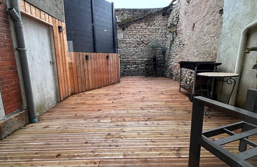 Langres Apartment | Au Petit LANGRES: Downtown house