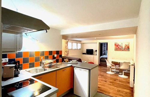 Brison-Saint-Innocent Apartment | Au Petit Nice