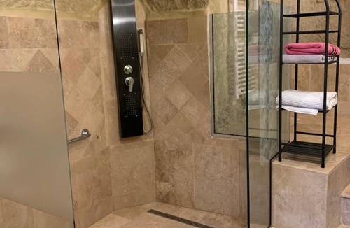 Nazelles-Negron House | Au Petit Nice