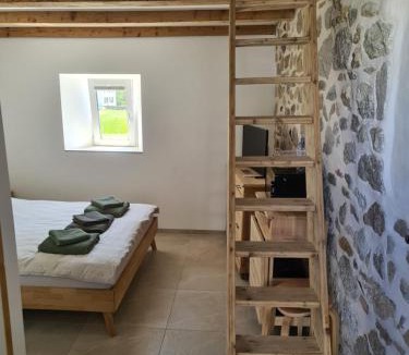 Engollon House | Au petit nid