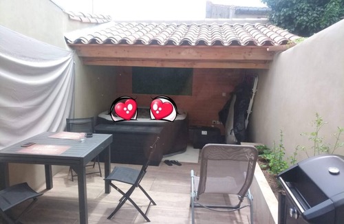 Conques-sur-Orbiel House | "Au Petit nid D'analice"