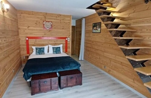 Givry House | Au Petit Pressoir