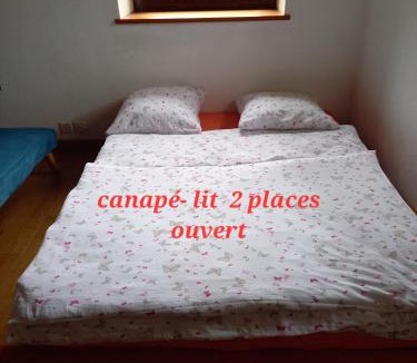 Martigny House | Au pied de la Tour