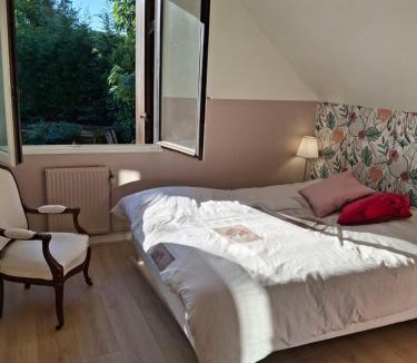 Lomme Bed & Breakfast | Au pied de Lille, parking privé inclus