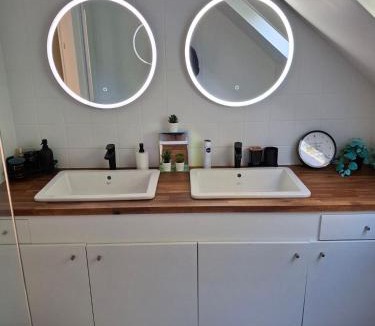 Lomme Bed & Breakfast | Au pied de Lille, parking privé inclus
