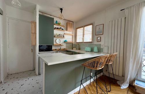 17th Arrondissement Apartment | Au pied de Montmartre