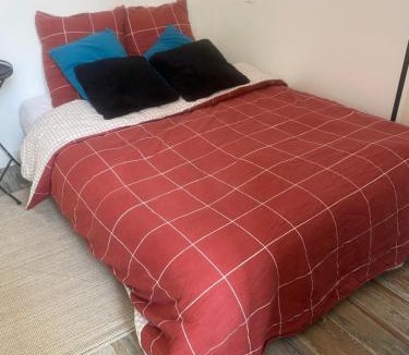 Le Bourg Apartment | Au pied du centre ville - Mignon petit studio climatisé