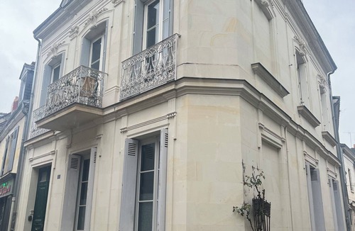Azay-le-Rideau Apartment | Au Pied du Château - Appartement 4 Pers. Tout Confort
