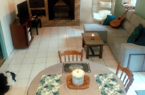Tarascon-sur-Ariege House | AU Pied DU Chateau Miglos