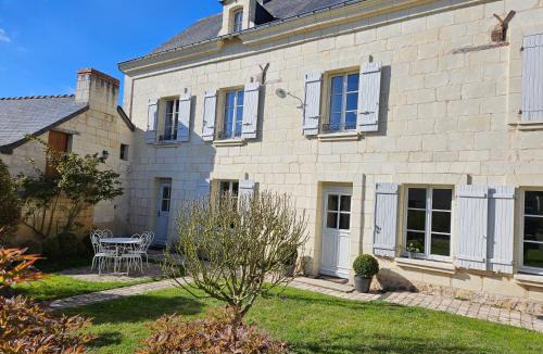 Gennes-Val-de-Loire Bed & Breakfast | Au pied du Lavoir Chambre Odile