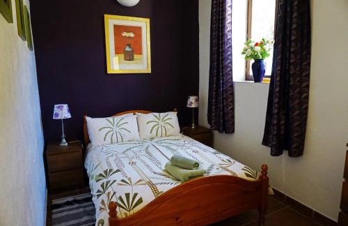 Caunes-Minervois House | Au Pont Romain Gites