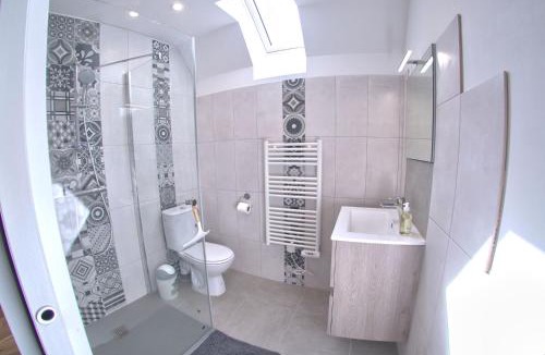 Pertheville-Ners House | Au pré des acajous