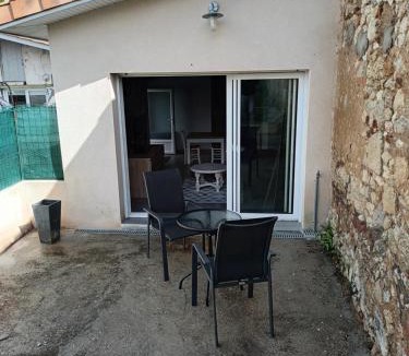 Guitres House | Au puits d antan