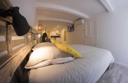 Pezenas Apartment | Au repère d'Argante