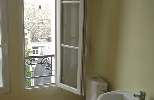 11th Arrondissement Hotel | Au Royal Mad Hotel