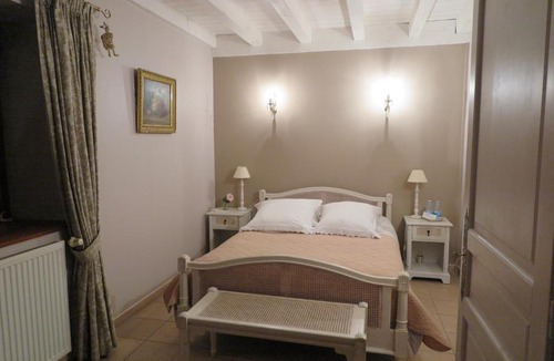 Belley House | "Au Saint-Jean