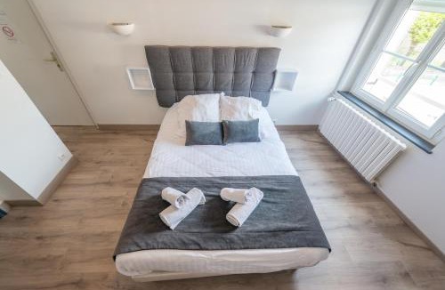 Lorris Hotel | Au Sauvage