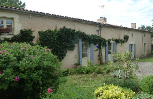 Saint-Laurs Bed & Breakfast | Au Son du Jardin Poitevin